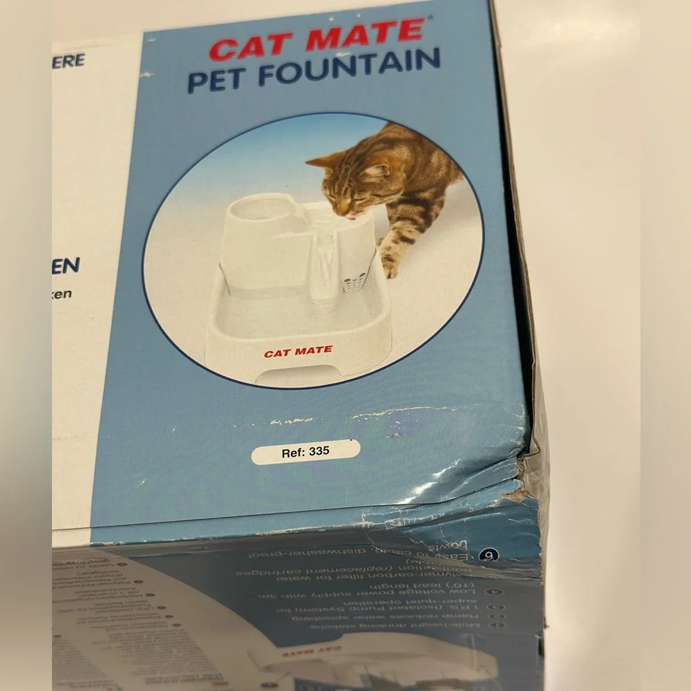 ITEM IS NOT AVAILABLE!! Cat Mate White Pet Fountain. Cats & small dogs.